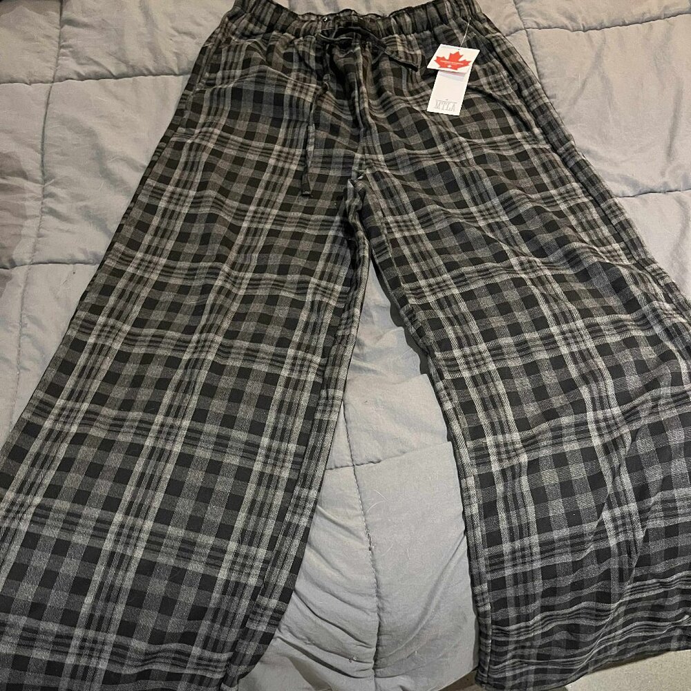 MTLA - Fun wide leg plaid pants - Size XS